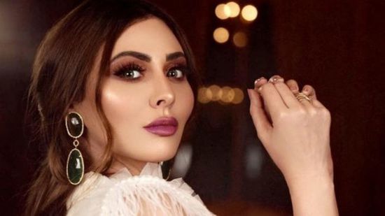 بالتفاصيل.. حقيقة منع فنانة مغربية من دخول الإمارات