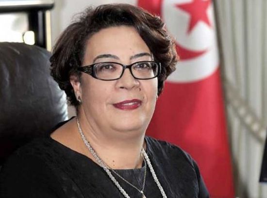 المتحدثة باسم الرئاسة التونسية تودع " السبسي" بكلمات مؤثرة