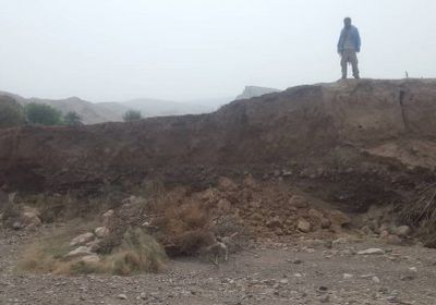 بسبب السيول.. أراضي وأبار ردفان معرضة للجرف