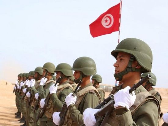 إصابة أحد عناصر الجيش التونسي في إطلاق نار مع إرهابيين