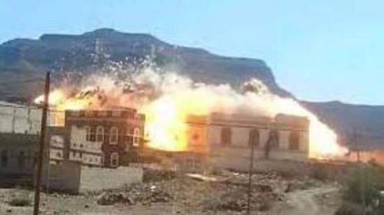 تفجير منازل اليمنيين.. انتقام حوثي يطال الحجر والبشر