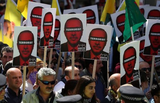 احتجاجات تركية ضد تهجير أردوغان للاجئين السوريين