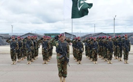 أمريكا تدعم الجيش الباكستاني بـ125 مليون دولار