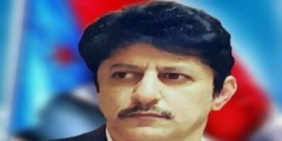 "بن فريد" يحذر من تداول أخبار مفبركة تنال من المجلس الانتقالي وقياداته (صورة)