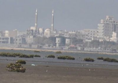 انتهاكات حوثية متواصلة..المليشيات تقصف مواقع القوات المشتركة في الحديدة