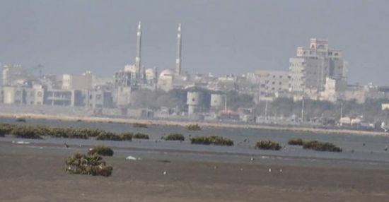 انتهاكات حوثية متواصلة..المليشيات تقصف مواقع القوات المشتركة في الحديدة