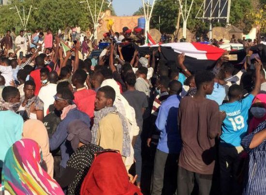 مقتل طالبين سودانيين بالرصاص في احتجاجات بمدينة الأبيض 