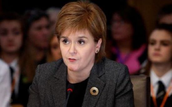 الوزيرة الأولى لاسكتلندا: جونسون يسعى لخروج خطير من الاتحاد الأوروبي