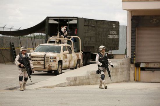 لهذا السبب.. الجيش المكسيكي يراقب حدود الولايات المتحدة 