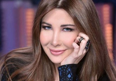 نانسي عجرم تحرج معجب لهذا السبب (فيديو)