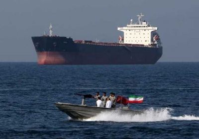 أمريكا توجه السفن العابرة بـ"هرمز" لتشغيل أجهزة التتبع باستمرار