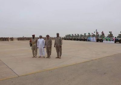 تسليم 18 آلية مصفحة للشرطة العسكرية بالمهرة (صور)