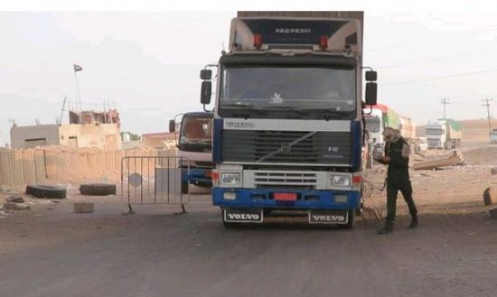 ضبط سيارة تحمل ألعاب نارية في طريقها إلى العاصمة عدن..تفاصيل