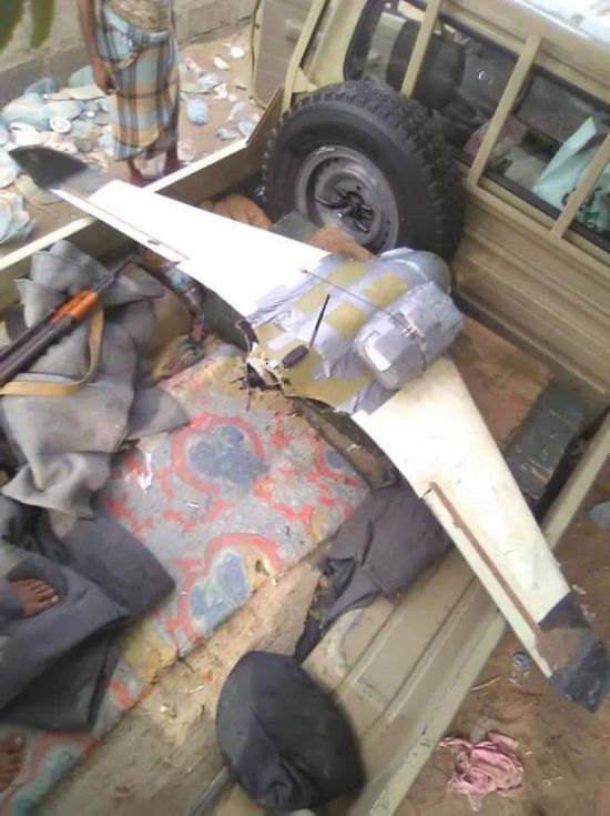 القوات المشتركة تسقط طائرة استطلاعية حوثية في الدريهمي (صور)