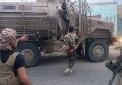 بالصور اشتباكات بين قوات الحزام الأمني بالمحفد و تنظيم القاعدة الإرهابي..تفاصيل