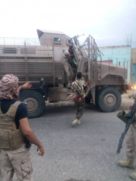 بالصور اشتباكات بين قوات الحزام الأمني بالمحفد و تنظيم القاعدة الإرهابي..تفاصيل