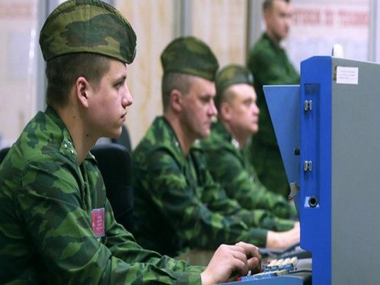 الجيش الروسي يعلن بدء اختبار الإنترنت العسكري السري