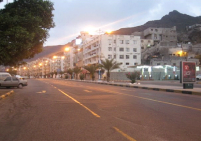 مصدر: انفجار مديرية كريتر ناتج عن قنبلة صوتية