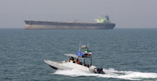 عاجل.. الحرس الثوري الإيراني يعلن احتجاز سفينة أجنبية في مياه الخليج