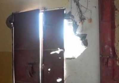 قذائف المليشيات تسقط على منازل المواطنين في حيس بالحديدة