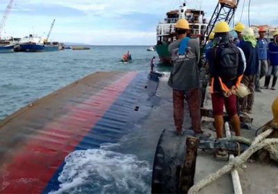 ارتفاع حصيلة قتلى انقلاب 3 عبارات في الفلبين إلى 31 شخصًا