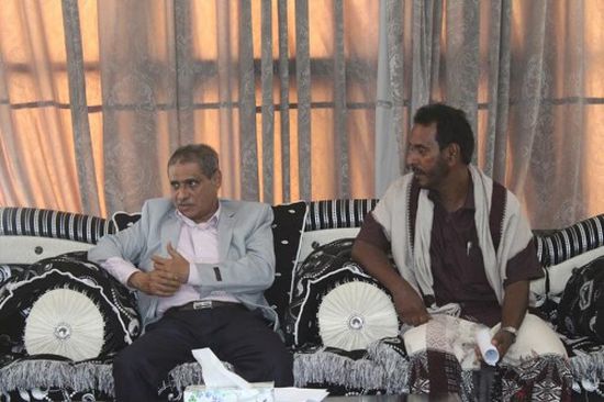 البحسني يلتقي عددا من مشايخ وأعيان قبائل ثعين بمديرية الريدة وقصيعر