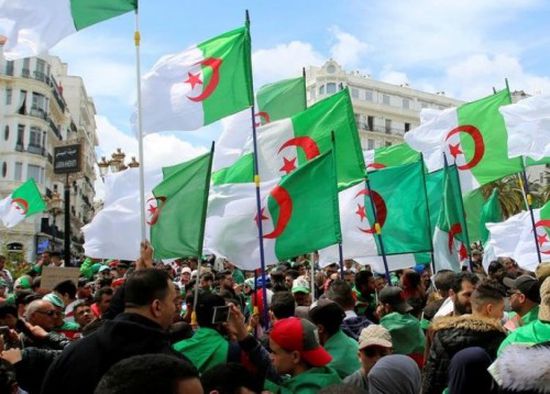لجنة الوساطة الجزائرية تشكل لجنة حكماء لإسراع حل الأزمة