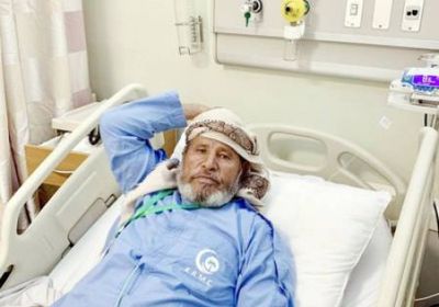 حاج يمني يتعرض لأزمة قلبية والعناية الإلهية تنقذه من الموت 