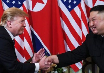 رغم توتر العلاقات.. كوريا الشمالية تصدر طوابع بريدية تحمل صور "ترامب وكيم"