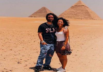 العالمي راس فيتال يشارك جمهوره برحلته الأولى في مصر (فيديو)