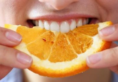 البرتقال يحميك من العمى مع التقدم بالعمر