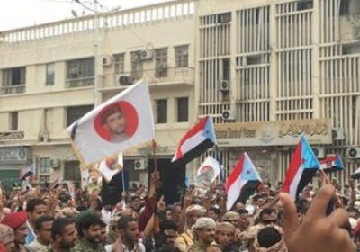 قيادات جنوبية بارزة تشارك في موكب جنازة أبواليمامة