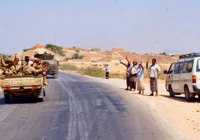 استهداف طقم عسكري في المحفد بعبوة ناسفة