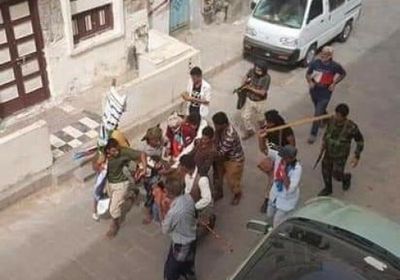 وصول جرحى الموكب الجنائزي إلى مستشفى الجمهورية بعدن