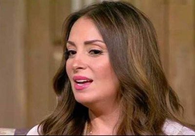 نرمين الفقي تعلن عن وفاه خالها