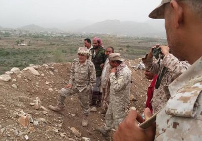 رئيس انتقالي الضالع يزور الخطوط الأمامية لجبهات القتال بجبهة حجر