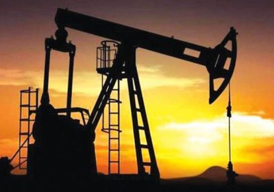 أسعار النفط تهبط لأدنى مستوى خلال 7 أشهر بفعل تصاعد التوترات