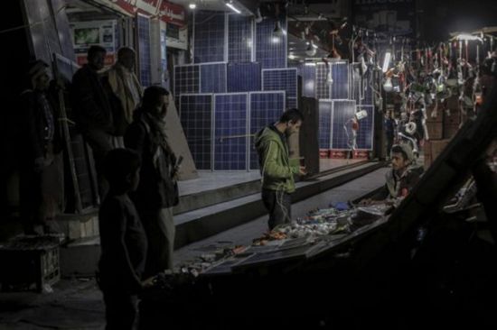 مزودو الكهرباء الخاصة بصنعاء ضحية لصراع القيادات الحوثية