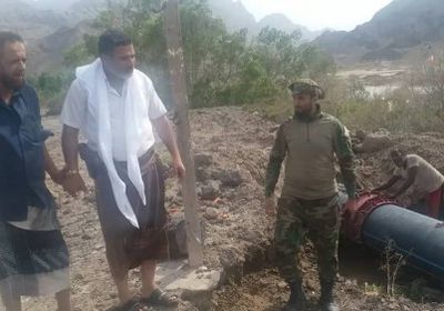 بتكليف من الزُبيدي.. استمرار أعمال الصيانة لإعادة المياه إلى مديريات عدن