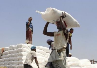 الحوثيون و"عرقلة المساعدات".. تأزيمٌ إنساني تدفع ثمنه البطون الفقيرة