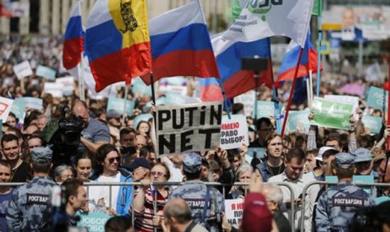  للمطالبة بإجراء انتخابات.. آلاف الروس ينتفضون بأكبر احتجاج منذ 8 سنوات