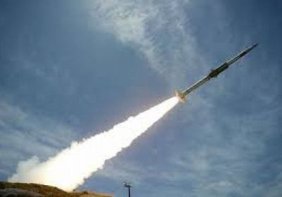 دفاعات التحالف تدمر صاروخا حوثيا في سماء مأرب