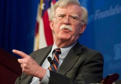 بولتون يصل لندن لمطالبة بريطانيا بتشديد موقفها ضد إيران