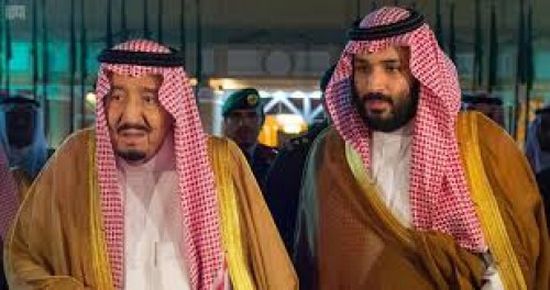 فهد بن عبدالله يلتقي الملك سلمان وولي عهده (صورة)