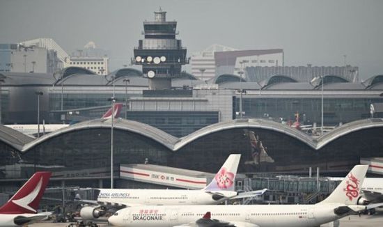 بسبب التظاهرات.. إلغاء جميع رحلات الطيران من وإلى مطار "هونغ كونغ" الصيني (صور)