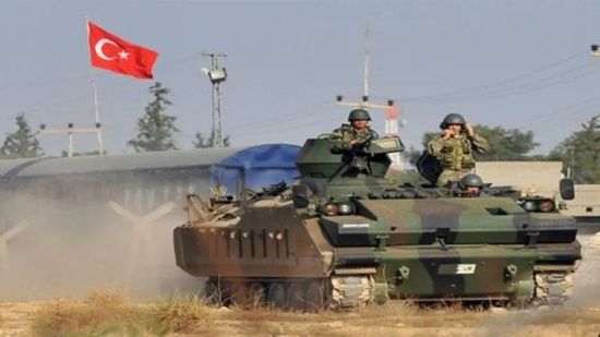 تركيا ترسل تعزيزات عسكرية جديدة إلى حدود سوريا