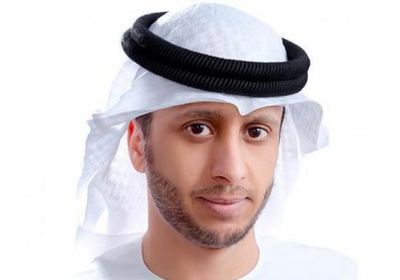 إعلامي إماراتي يُطالب الشرعية بتحرير نفسها من الإخوان