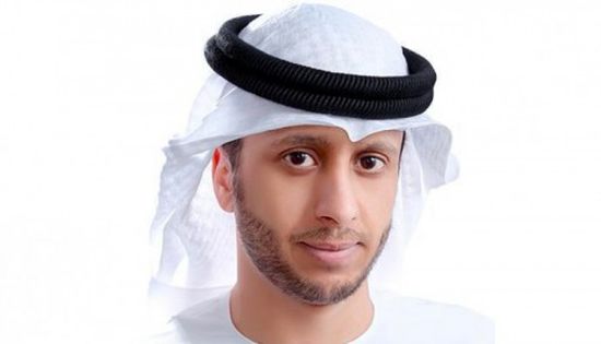 إعلامي إماراتي يُطالب الشرعية بتحرير نفسها من الإخوان