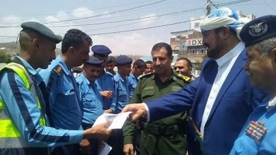 إهانة حوثية لرجال المرور في العيد.. تفاصيل 