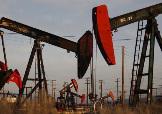 تراجع أسعار النفط بفعل توقعات خفض الطلب